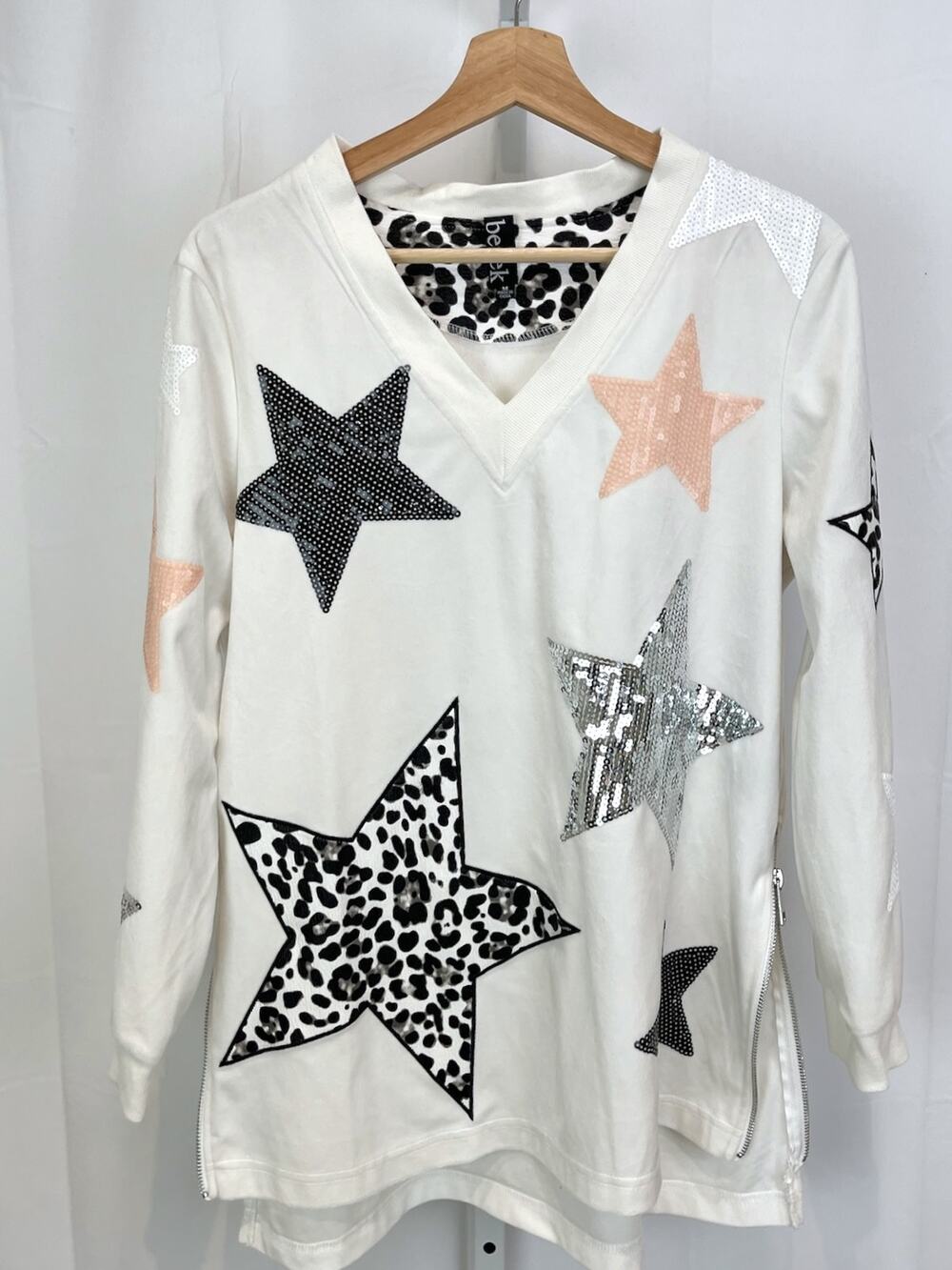 BEREK Embellished Velour Tunic Top V Neck Side Zip Stars White Multicolor M